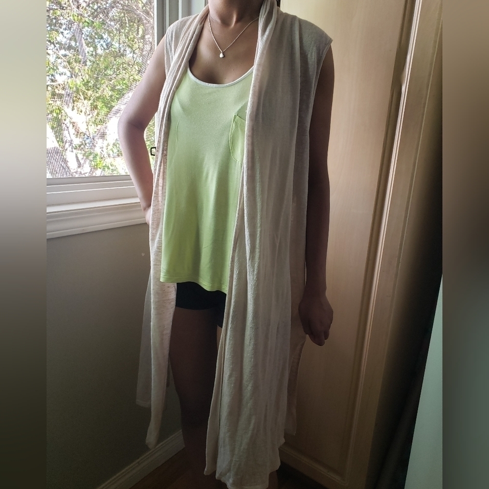 Cynthia Rowley 100% linen long sleeveless cardigan large
